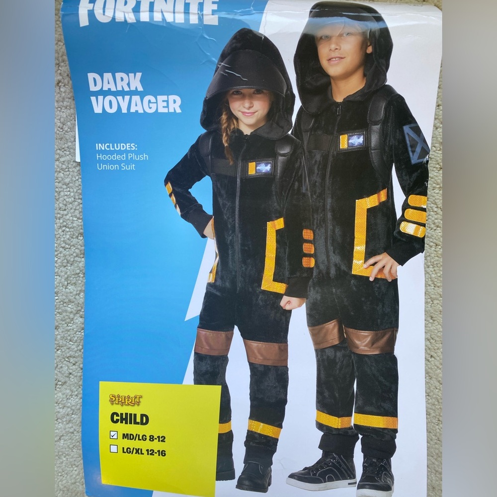 FortNite Dark Voyager costume size medium 8-12